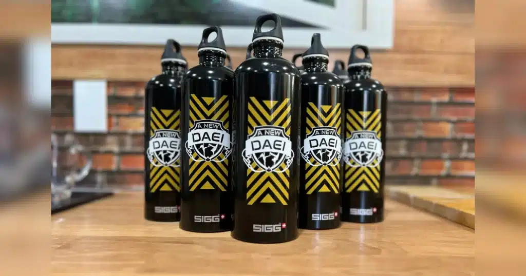 Branded water bottles for Canadian businesses. We designed water bottles for Daei in high quantity.